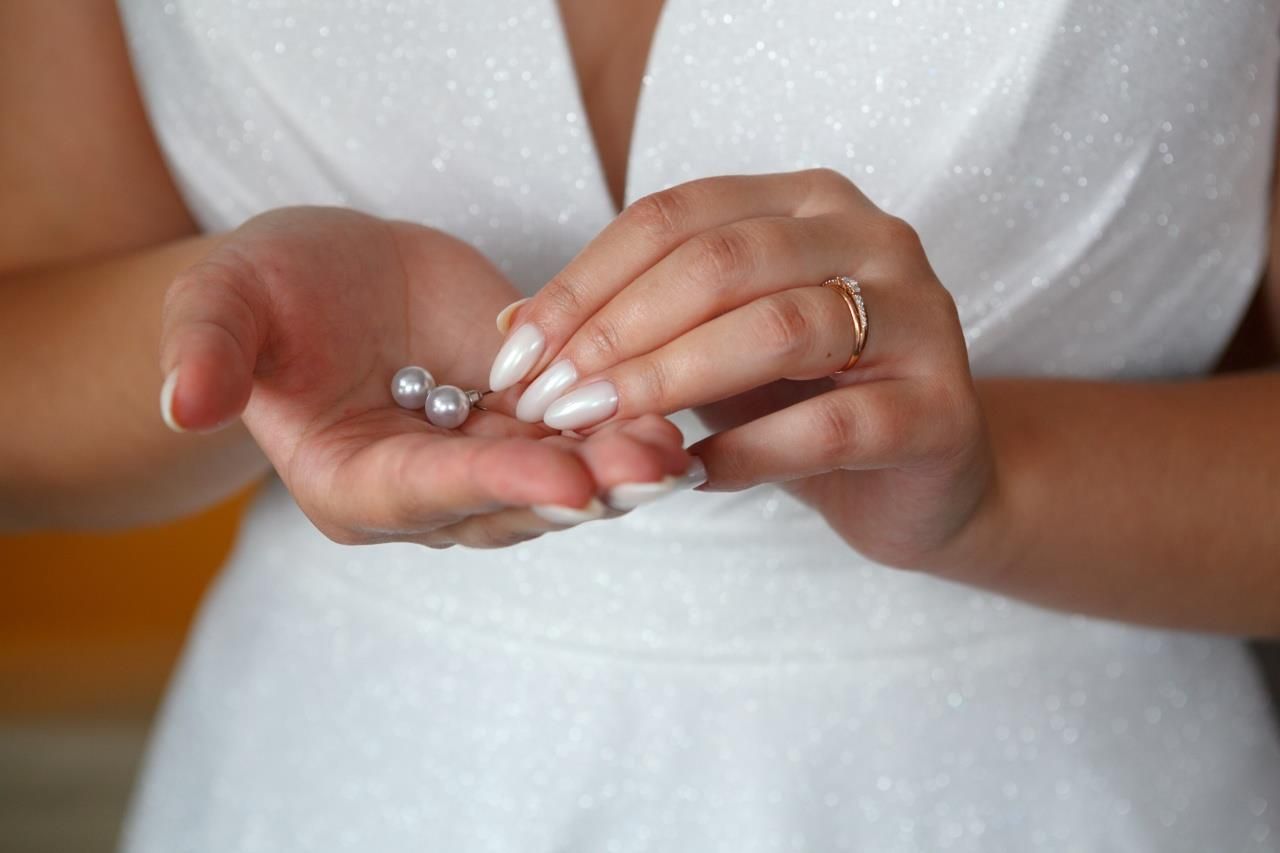Choosing Pearl and Diamond Earrings